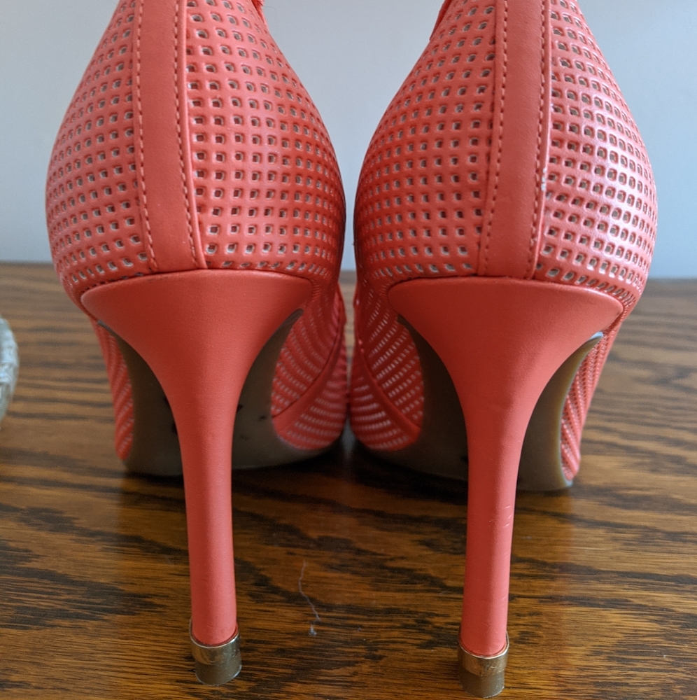 GUESS orange pointed toe tangerine pumps heels 7.5 - Picture 3 of 6